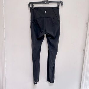 Lululemon Train Times 7/8 pants 25”
